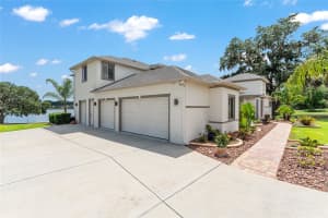 1111 Myrtle Breezes Ct Fruitland Park, FL 34731 - Off Market