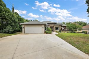 562 DOWLING CIRCLE, LADY LAKE, FL 32159 - MLS#MFRG5096336