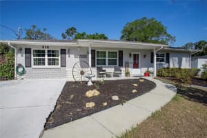 616 THIRD AVENUE, LADY LAKE, FL 32159 Sold 07/08/25