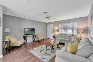 529 VALENCIA PLACE, LADY LAKE, FL 32159 Sold 07/21/25