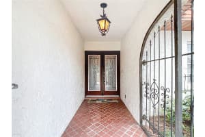 33620 Picciola Dr Fruitland Park, FL 34731 - Off Market