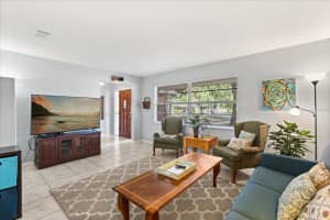 9752 COUNTY ROAD 121, WILDWOOD, FL 34785 Sold 06/20/25