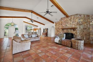 27011 SE HIGHWAY 42, UMATILLA, FL 32784 - MLS#MFRG5096544