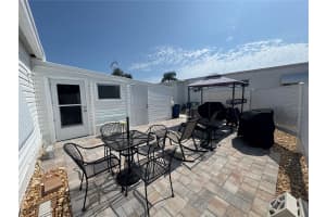211 SOUTHWINDS DRIVE, SARASOTA, FL 34231 - MLS#MFRG5096651