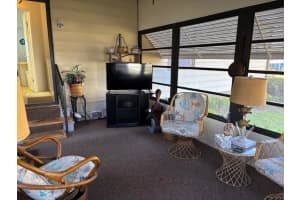 617 WEBB WAY, LADY LAKE, FL 32159 - MLS#MFRG5096779