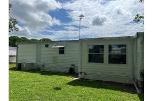 118 TROPICAL LANE, LEESBURG, FL 34748 - MLS#MFRG5096823