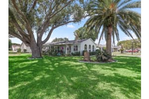 1202 Del Toro Dr, THE VILLAGES