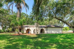 6750 Sunnyside Dr, LEESBURG
