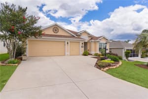 627 LEEDS PLACE, THE VILLAGES, FL 32162 Sold 08/08/25