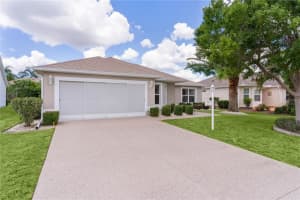 1813 CARYLE LANE, THE VILLAGES, FL 32162 Sold 08/13/25