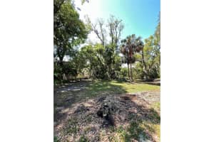 305 GAINES STREET, LEESBURG, FL 34748 Sold 07/08/25