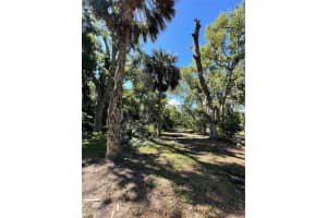 305 GAINES STREET, LEESBURG, FL 34748 Sold 07/08/25