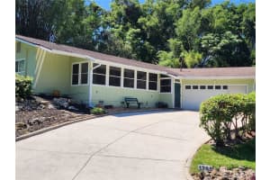 1765 Hilltop Dr, MOUNT DORA