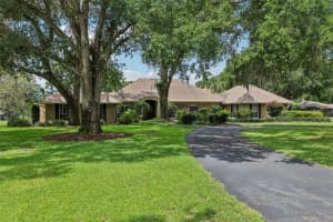 1930 COUNTRY CLUB ROAD, EUSTIS, FL 32726 Sold 09/03/25