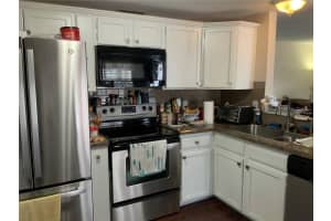 172 PARADISE N, LEESBURG, FL 34788 - MLS#MFRG5097151