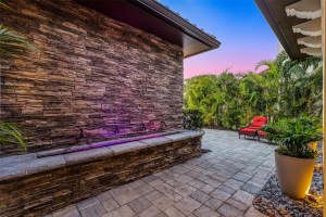 10122 ROYAL ISLAND COURT, ORLANDO, FL 32836 Sold 08/05/25