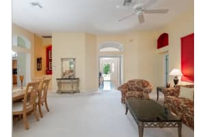 25243 RIVER CREST DR, LEESBURG, FL 34748 - MLS#MFRG5097211