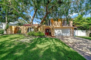 16601 COURSE DRIVE, TAMPA, FL 33624 Sold 08/01/25