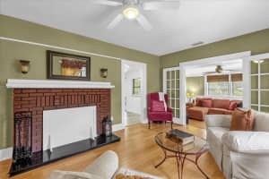 647 E 3RD AVE, MOUNT DORA, FL 32757 Sold 07/15/25