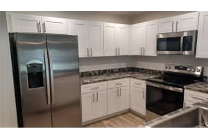 435 WOODVIEW DRIVE, TAVARES, FL 32778 Sold 09/11/25