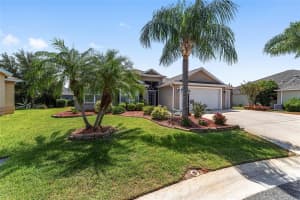 1910 QUIET OAK COURT, THE VILLAGES, FL 32162 Sold 11/17/25