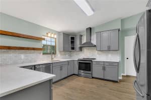 717 SOUTHEAST 46TH COURT, OCALA, FL 34471 Sold 08/08/25