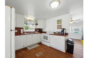 5527 WILLIAMSBURG LANE, WILDWOOD, FL 34785 Sold 08/18/25