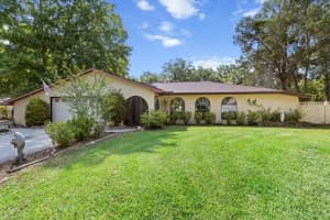 22 PALM CIRCLE DRIVE, INGLIS, FL 34449 Sold 10/02/25