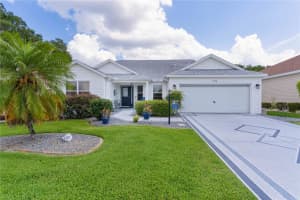 2738 MORVEN PARK WAY, THE VILLAGES, FL 32162 Sold 08/01/25