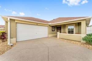 832 PARRISH PLACE, THE VILLAGES, FL 32163 Sold 06/27/25