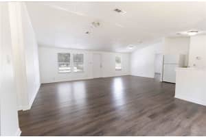 4872 Evans St Coleman, FL 33521 - Off Market