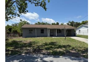 1109 WILLOW COURT, TAVARES, FL 32778 Sold 08/29/25