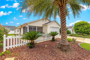 992 DAVIT PLACE, THE VILLAGES, FL 32162 Sold 06/16/25