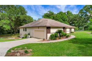 39132 GRAYS AIRPORT ROAD, LADY LAKE, FL 32159 - MLS#MFRG5097801