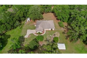 39132 GRAYS AIRPORT ROAD, LADY LAKE, FL 32159 - MLS#MFRG5097801