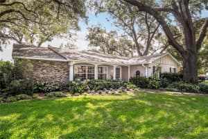 500 LAKE FOREST CIRCLE, MOUNT DORA, FL 32757 Sold 07/31/25