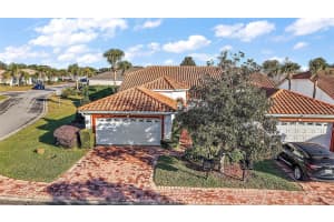 5046 Harbour Dr, OXFORD