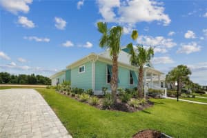 1057 SUGARLOAF KEY LOOP, LADY LAKE, FL 32159 - MLS#MFRG5097847