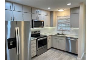 612 Park St Eustis, FL 32726 - Off Market