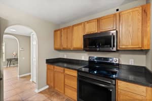 800 DAYBREAK DRIVE, FRUITLAND PARK, FL 34731 - MLS#MFRG5097986