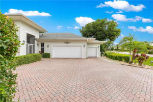 39145 TREELINE DRIVE, LADY LAKE, FL 32159 - MLS#MFRG5098018