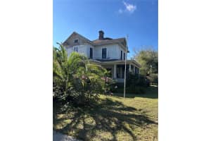 110 S Trowell Ave, UMATILLA