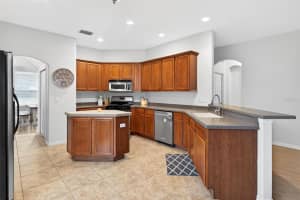 33316 IRONGATE DR, LEESBURG, FL 34748 - MLS#MFRG5098108