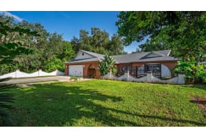 4219 MAGNOLIA AVENUE, LEESBURG, FL 34748 - MLS#MFRG5098156