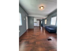 215 LONGVIEW AVENUE, LADY LAKE, FL 32159 Sold 07/02/25