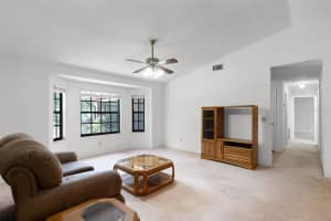 5825 LAKE EMMA COURT, GROVELAND, FL 34736 Sold 08/22/25