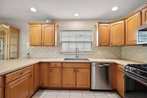 953 MAYO COURT, THE VILLAGES, FL 32162 Sold 07/24/25