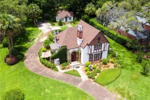 9233 Silver Lake Dr, LEESBURG