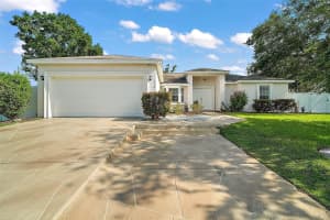 314 STONE CASTLE LOOP, LADY LAKE, FL 32159 - MLS#MFRG5098701