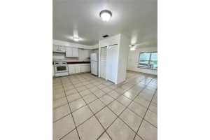 302 ROSE LANE, LADY LAKE, FL 32159 Sold 08/05/25